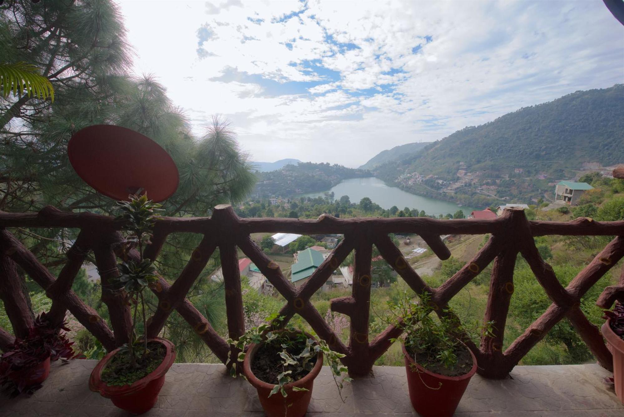 Magpie Retreat Apartment Bhimtal Room photo